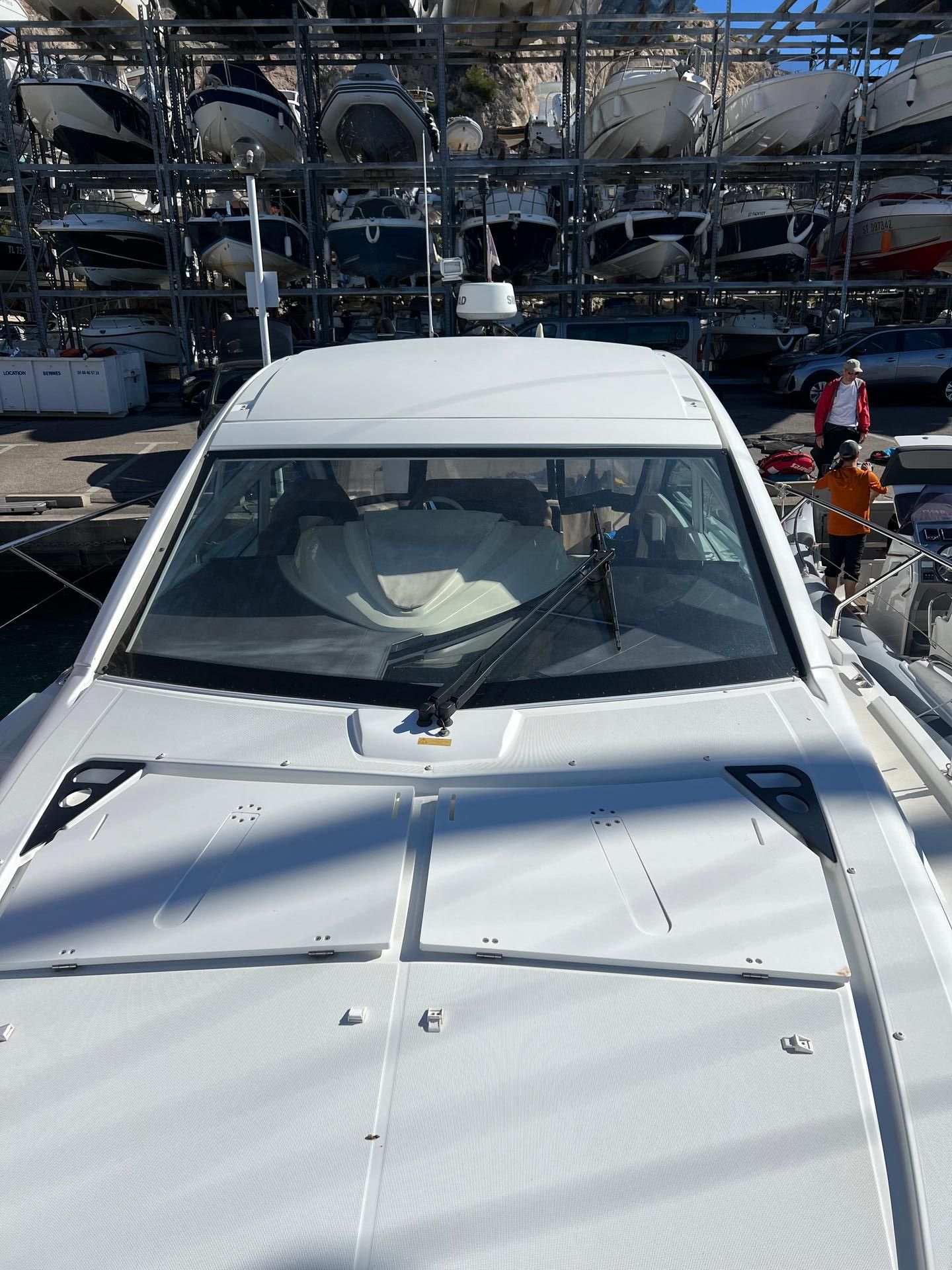 slider 10 Beneteau Gran Turismo 40